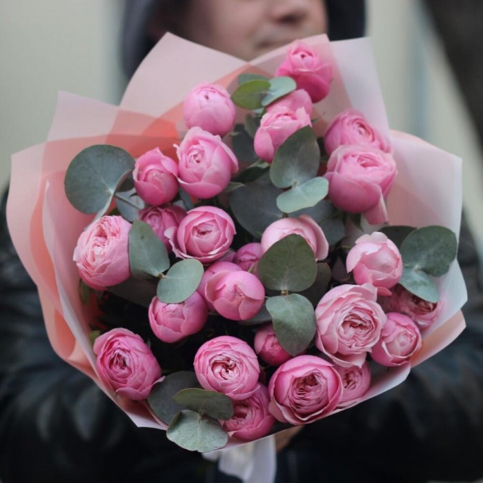Букет «5 пионовидных кустовых роз»